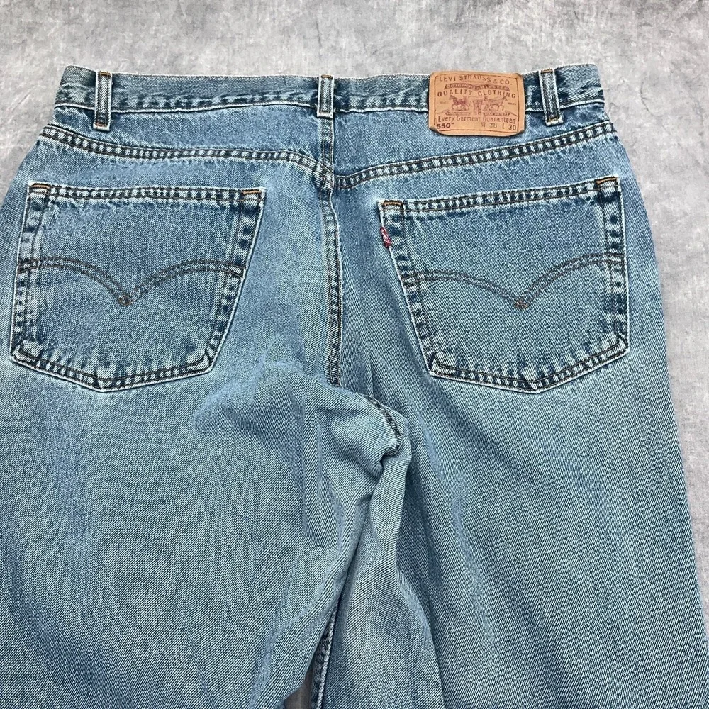 Levis 550 Jeans Men 34W 30L Blue Fade Relaxed Black Bat Wing‎ Flaws VTG USA